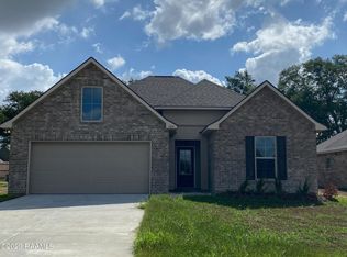 100 Tenor St, Youngsville, LA 70592