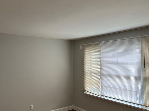 4th image of 7485 Castro Dr