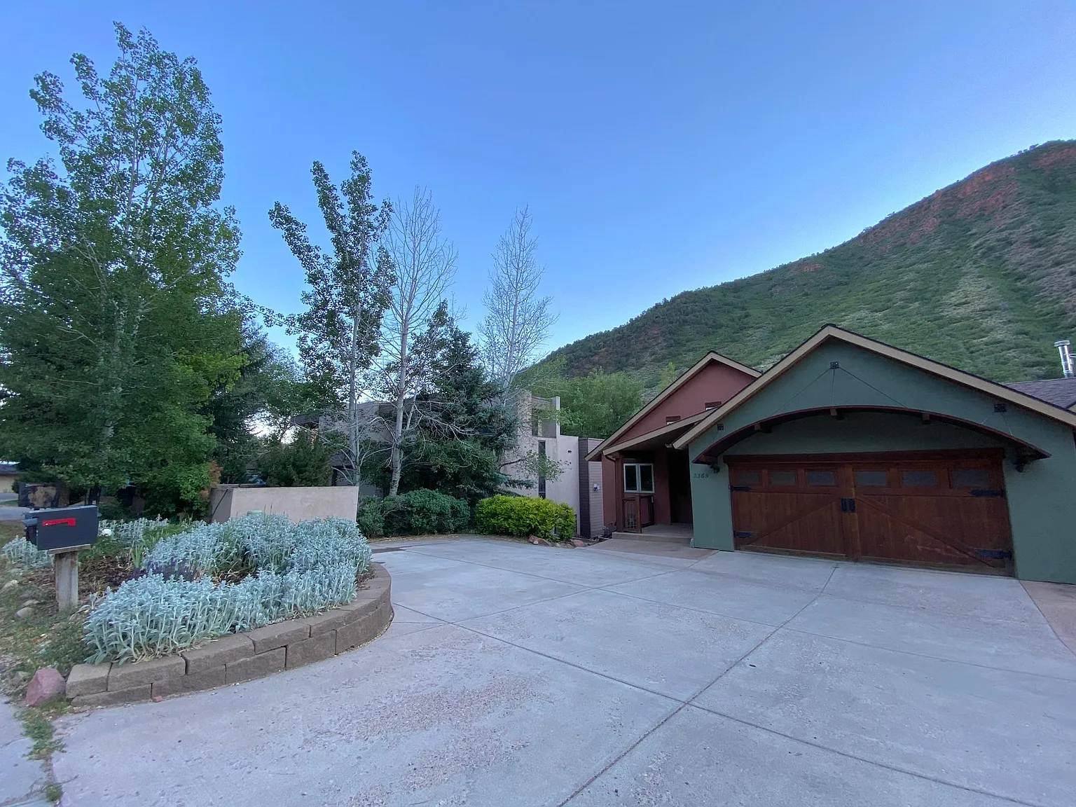 1 bed, 1200 sqft, $2,600 — Photo 2