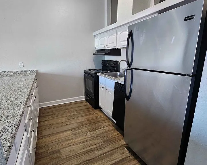 The Oceanfront Galveston Apartments — Photo 35