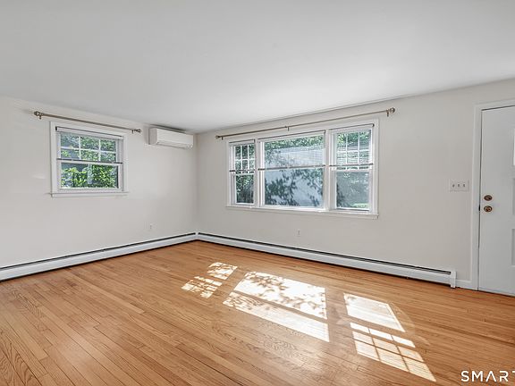 5th image of 223 Patterson Avenue