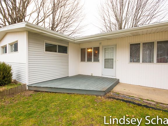 4th image of 4090 Northgate Dr NE