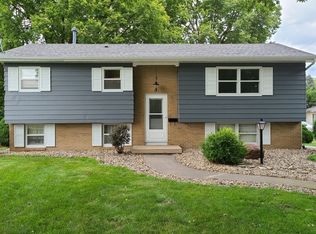 523 E Chestnut St, Pontiac, IL 61764