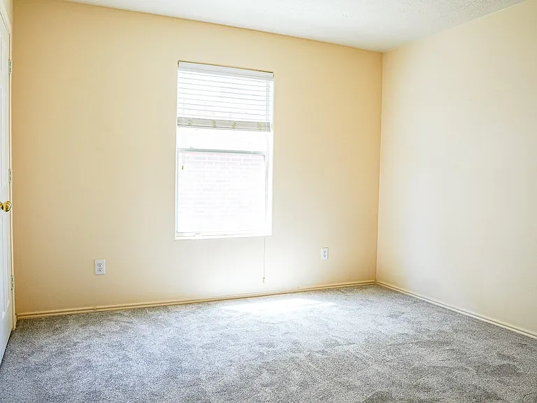 19131 Prairie Bluff Dr — Photo 10