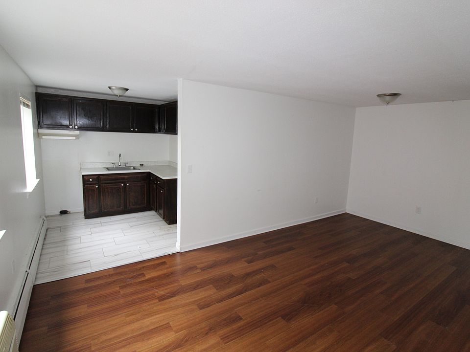 2nd image of 9 Fales St #302