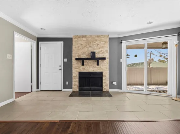 10673 Braes Bend Dr, Houston, TX 77071