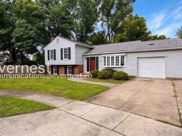 5302 Greenough Pl, Burke, VA 22015