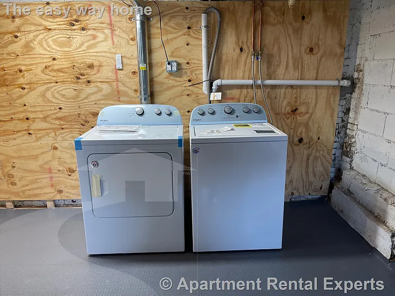 70-72 School St #2 — Photo 24