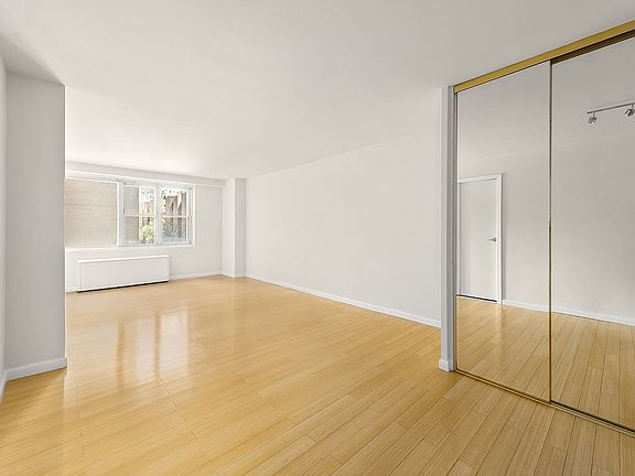 3rd image of 165 W 66th St APT 5P