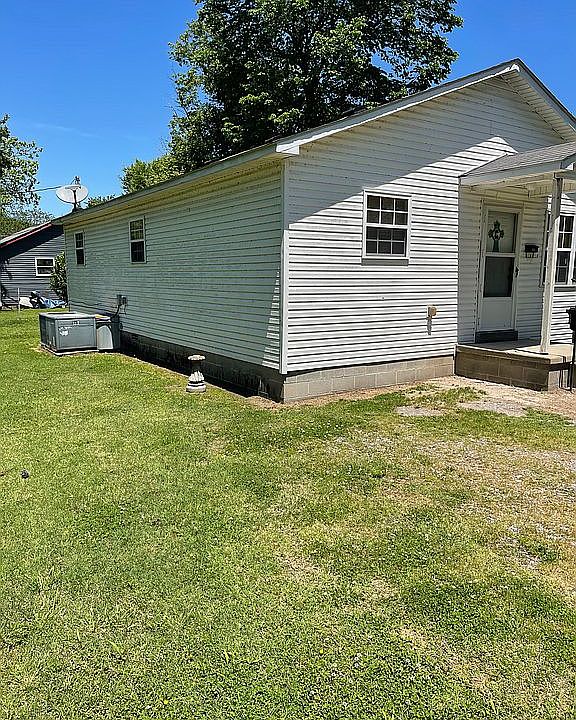 1st image of 206 Parks Dr
