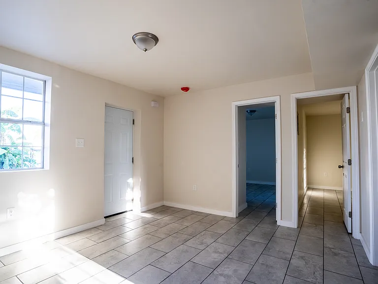 2919 Danneel St #2 — Photo 4