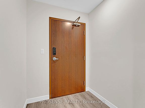 4th image of 60 Frederick St #1802