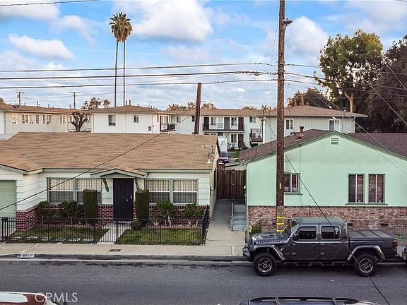 4th image of 4860 Bell Ave