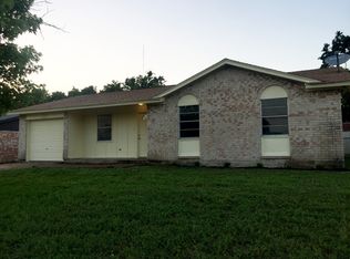 301 W Little Creek Rd, Cedar Hill, TX 75104