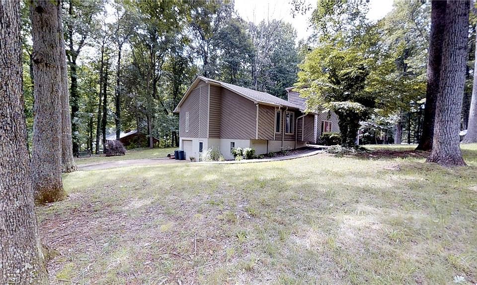 1st image of 1488 Chimney Rock Dr
