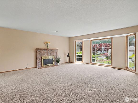 5th image of 8917 NE 28th Avenue
