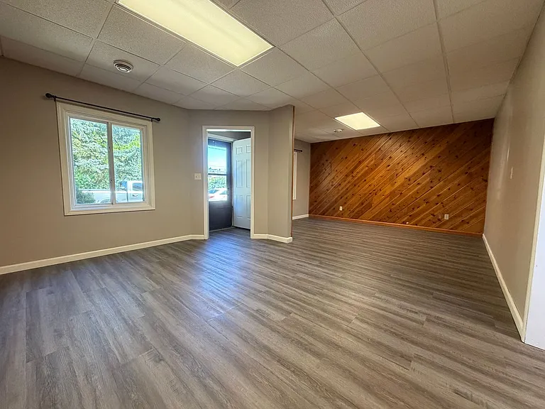 1701 Baxter Ave — Photo 4