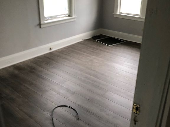 4th image of 9801 Pratt Ave