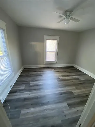 Building Photo - 615 W White St #1