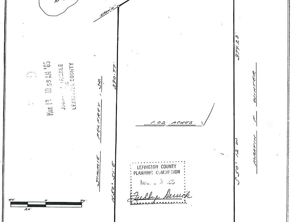 2nd image of 1569 S Lake Dr