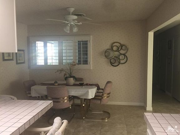 4th image of 43931 Silverwood Dr
