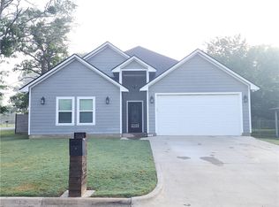 4301 Malvern St, Bryan, TX 77803
