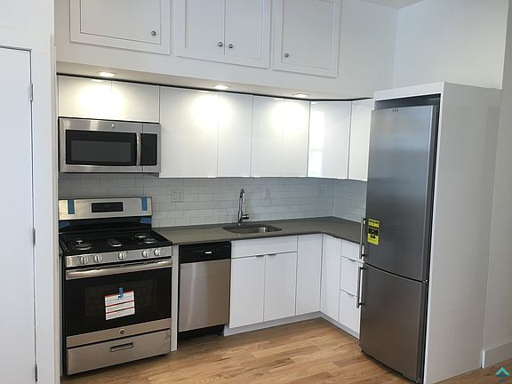 3rd image of 38 Melrose St #1AFZ