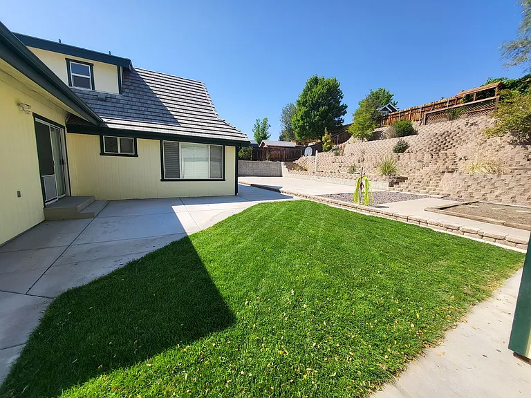 1436 Gregg St — Photo 16