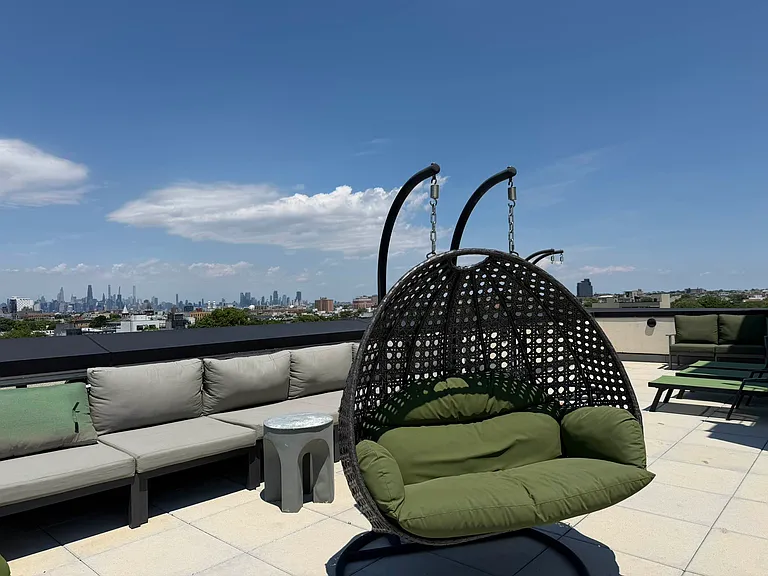 1591 Broadway #4 — Photo 5