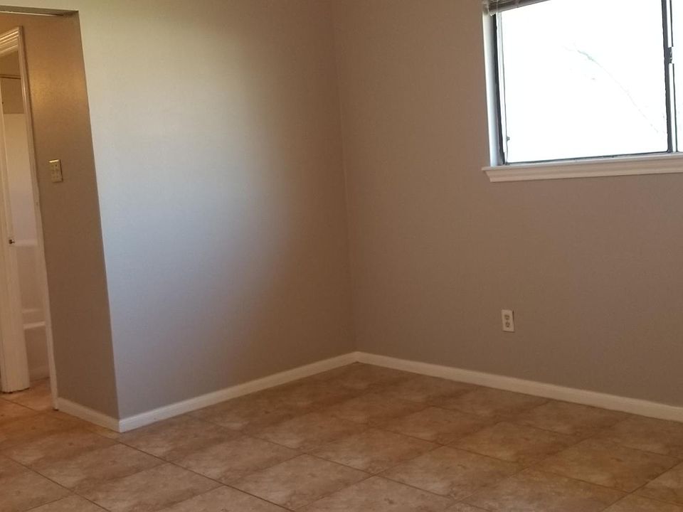 1st image of 34 Campeche Cir