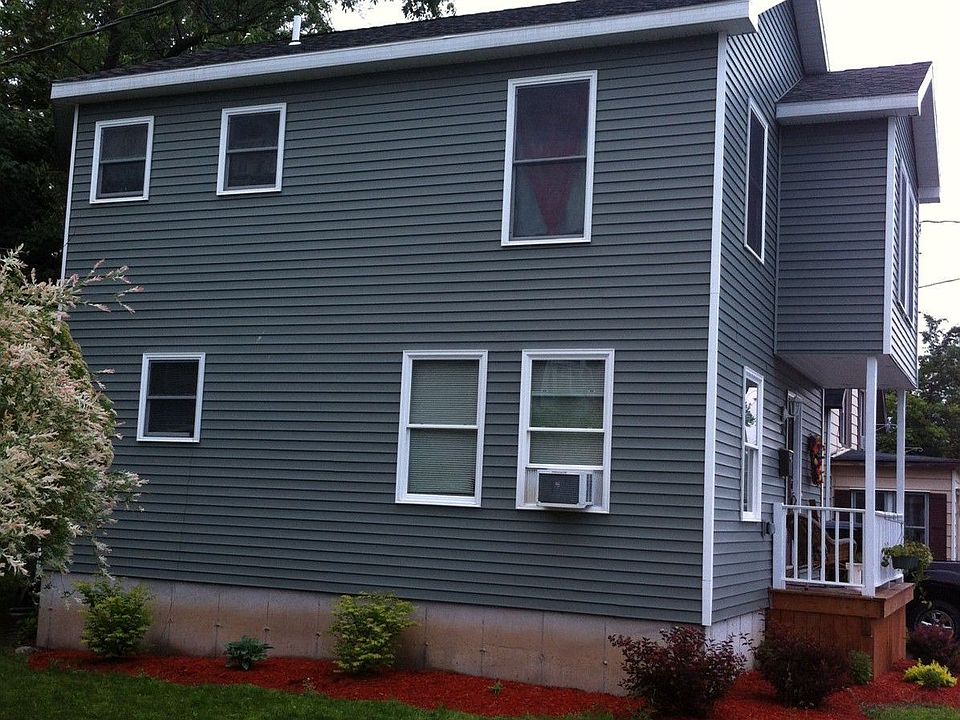 2nd image of 31 1/2 S Peru St