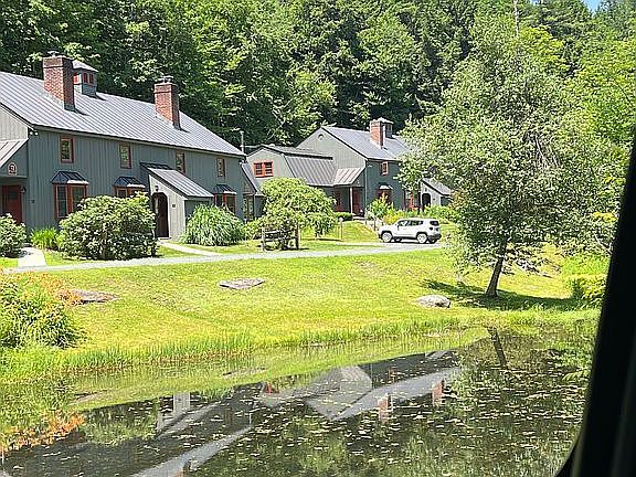 5th image of 574 Willard Rd #2B