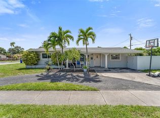 2020 De Soto Dr, Miramar, FL 33023