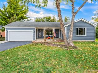 155 Lee Ann Ln, Woodstock, IL 60098