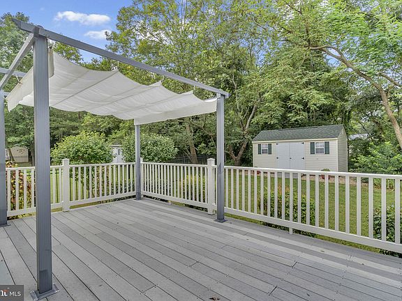 3rd image of 21541 Willis Wharf Ct