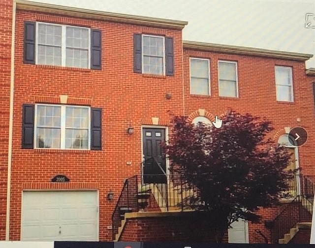 1st image of 2005 N Dinwiddie St