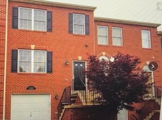 2005 N Dinwiddie St, Arlington, VA 22207