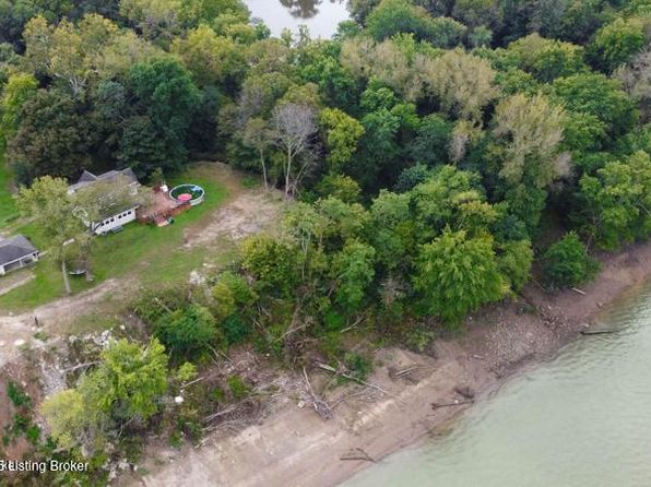 4618 River Front Dr, Louisville, KY 40216