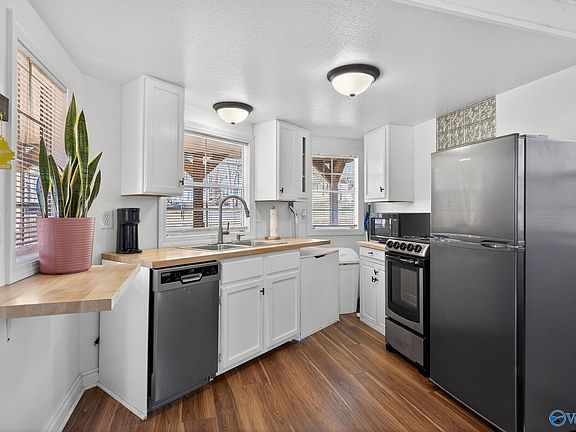 4th image of 98 View Dr