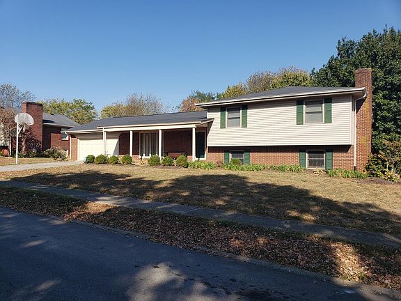 3rd image of 227 Savannah Dr