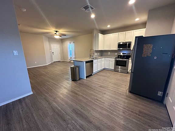 3rd image of 9034 GIBBONS TRACE