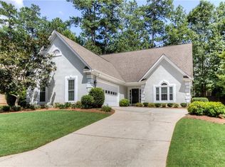175 River Terrace Ct, Roswell, GA 30076