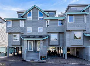 20 Grand Bay Harbor Dr, Waretown, NJ 08758