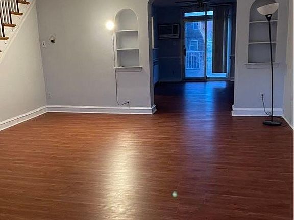 5th image of 3016 Longshore Ave #1
