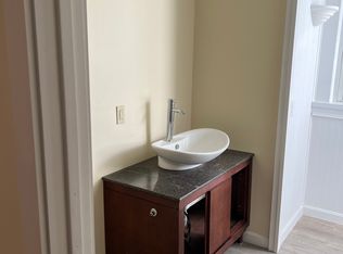 14 Beacon St APT 3, Fitchburg, MA 01420