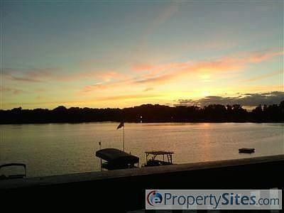 3rd image of 95618 Wildwood Dr