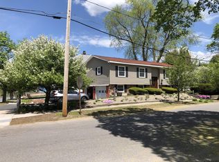 49 S Kingsboro Ave, Gloversville, NY 12078