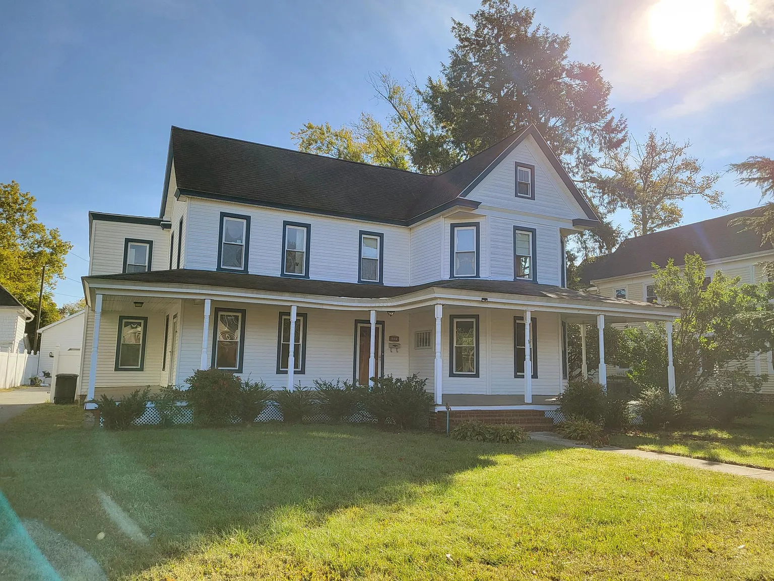 5 bed, 3136 sqft, $3,000 — Photo 2