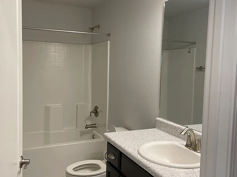 6204 Cardinal Cove Ln — Photo 15