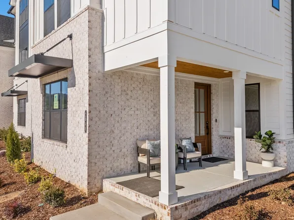 2096 Conductor Ln, Thompsons Station, TN 37179